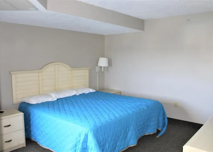 Landmark King Suite 850